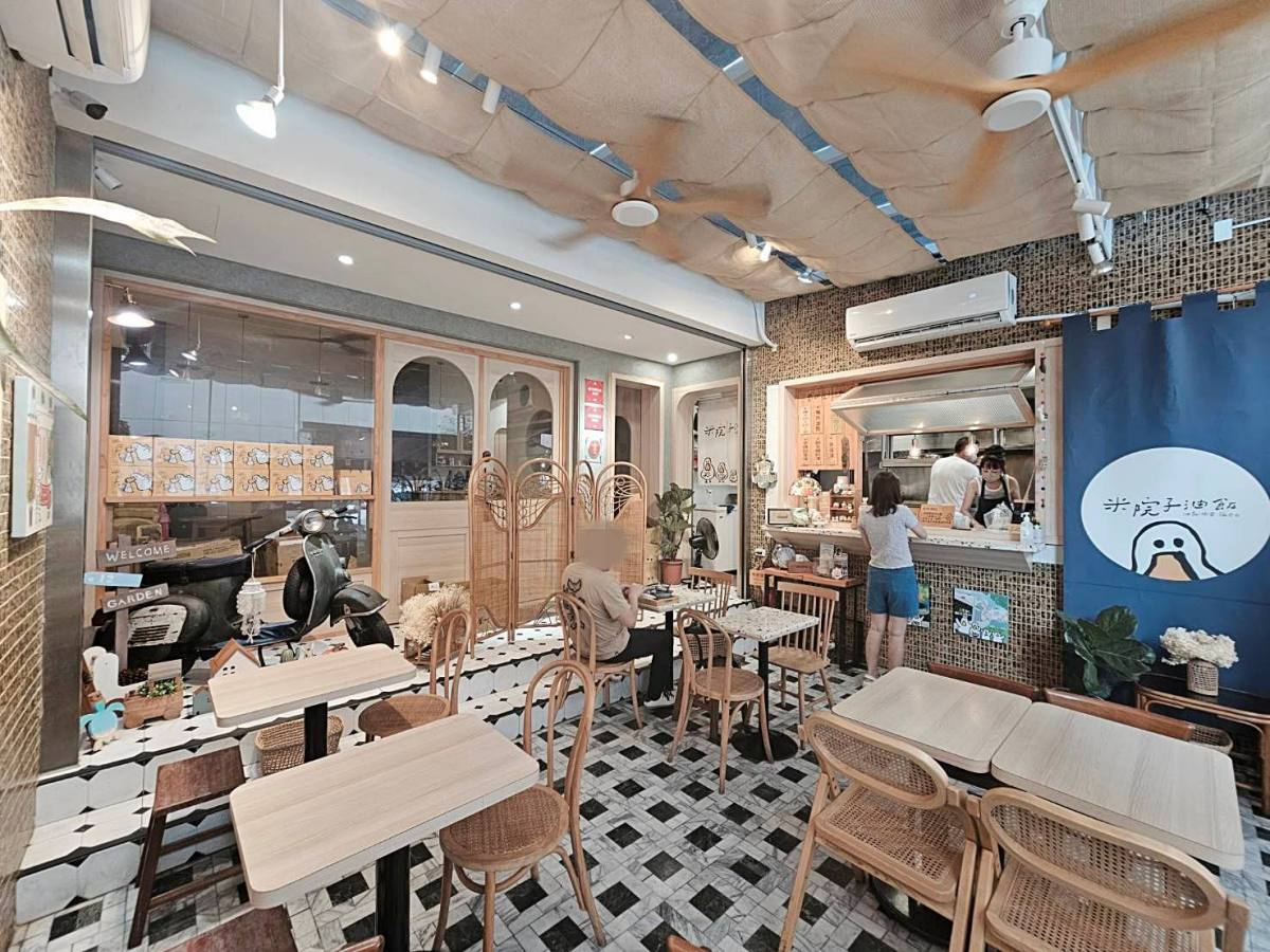 【蟬聯三年米其林】米院子油飯 — 高雄油飯界的天花板!必比登認證,香氣濃郁一吃上癮! - 第4張圖 【蟬聯三年米其林】米院子油飯 — 高雄油飯界的天花板!必比登認證,香氣濃郁一吃上癮!