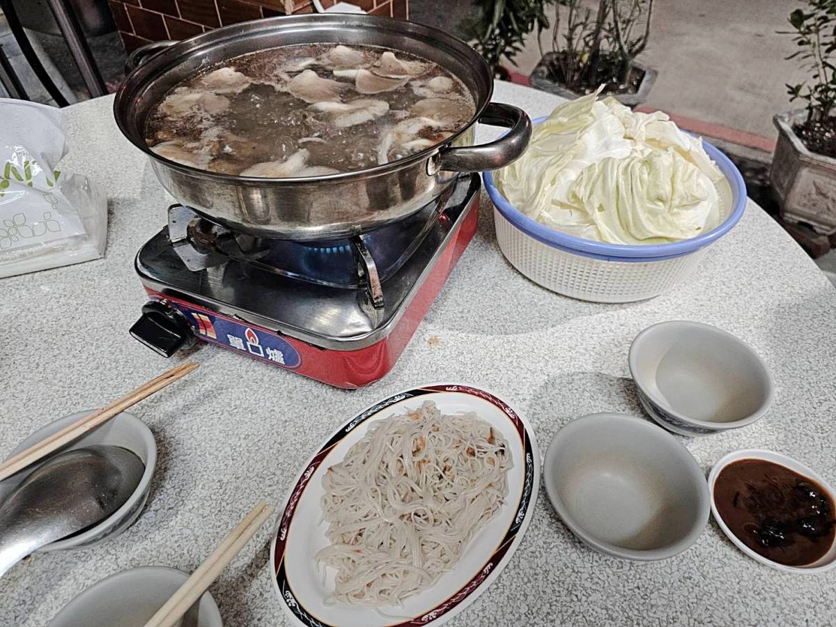 【高雄正記薑母鴨】超低調中藥行開的薑母鴨店!湯頭回甘、滋補暖胃-秋冬天必吃! - 第6張圖 【高雄正記薑母鴨】超低調中藥行開的薑母鴨店!湯頭回甘、滋補暖胃-秋冬天必吃!