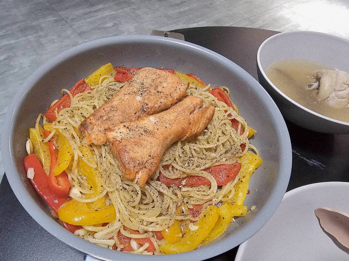 膳夫鋼好鍋-全能 3 件組:24cm 煎鍋+雙湯鍋 (20/24cm),煎、煮、燉全包辦!廚房神隊友一次到位! - 第15張圖 膳夫鋼好鍋-全能 3 件組:24cm 煎鍋+雙湯鍋 (20/24cm),煎、煮、燉全包辦!廚房神隊友一次到位!