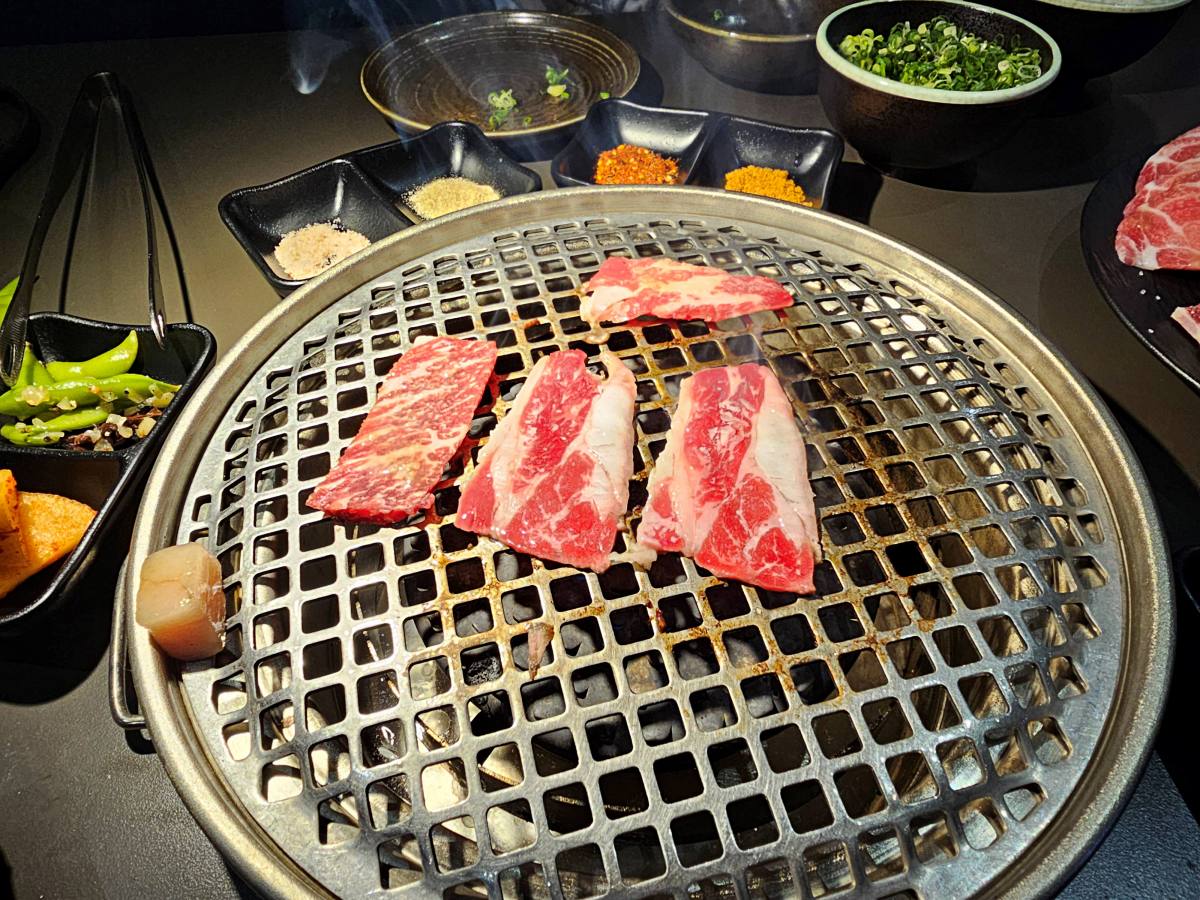 【高雄燒肉】伊気燒肉：超值套餐只要298元起!平價也能爽爽吃肉!小資族的燒肉天堂，這個價格沒話說!