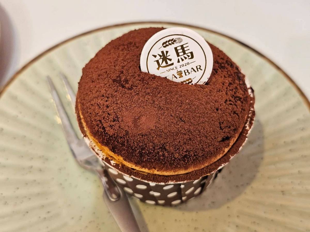 2026台南下午茶推薦！台南戒糖人的救星！迷馬 MiMA TEA BAR－燕麥杯子蛋糕，每顆只有150大卡的無罪惡幸福，營養師幫妳把關的低負擔下午茶！
