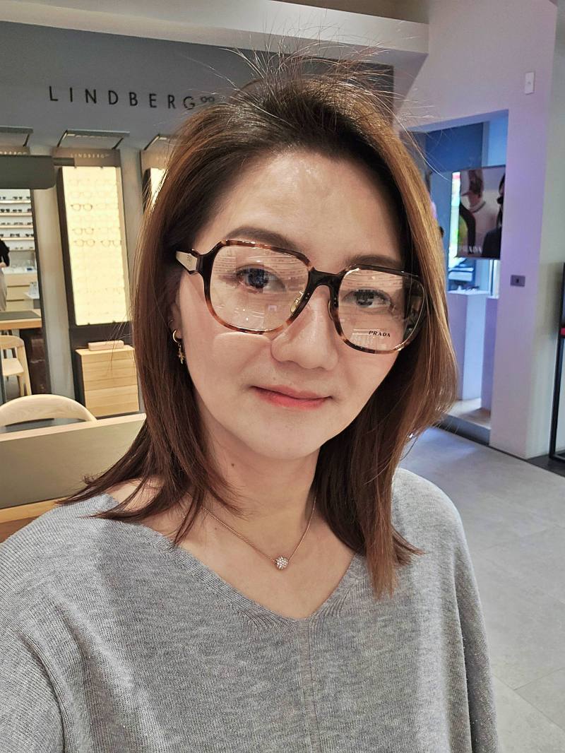 【台南眼鏡行推薦】明格眼鏡長榮店:不只是精品墨鏡聖地,更有德國蔡司3D全套服務加持! - 第38張圖 【台南眼鏡行推薦】明格眼鏡長榮店:不只是精品墨鏡聖地,更有德國蔡司3D全套服務加持!