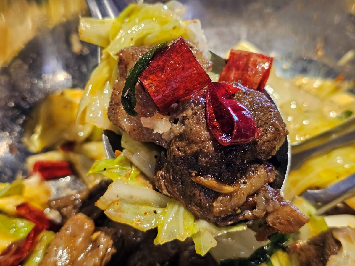 【台南美食】久久家常菜熱炒乾鍋~這間乾鍋太絕了!平價熱炒與宵夜的靈魂歸宿! - 第15張圖 【台南美食】久久家常菜熱炒乾鍋~這間乾鍋太絕了!平價熱炒與宵夜的靈魂歸宿!